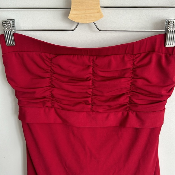 Red ruched Y2K tube top - Picture 3 of 4